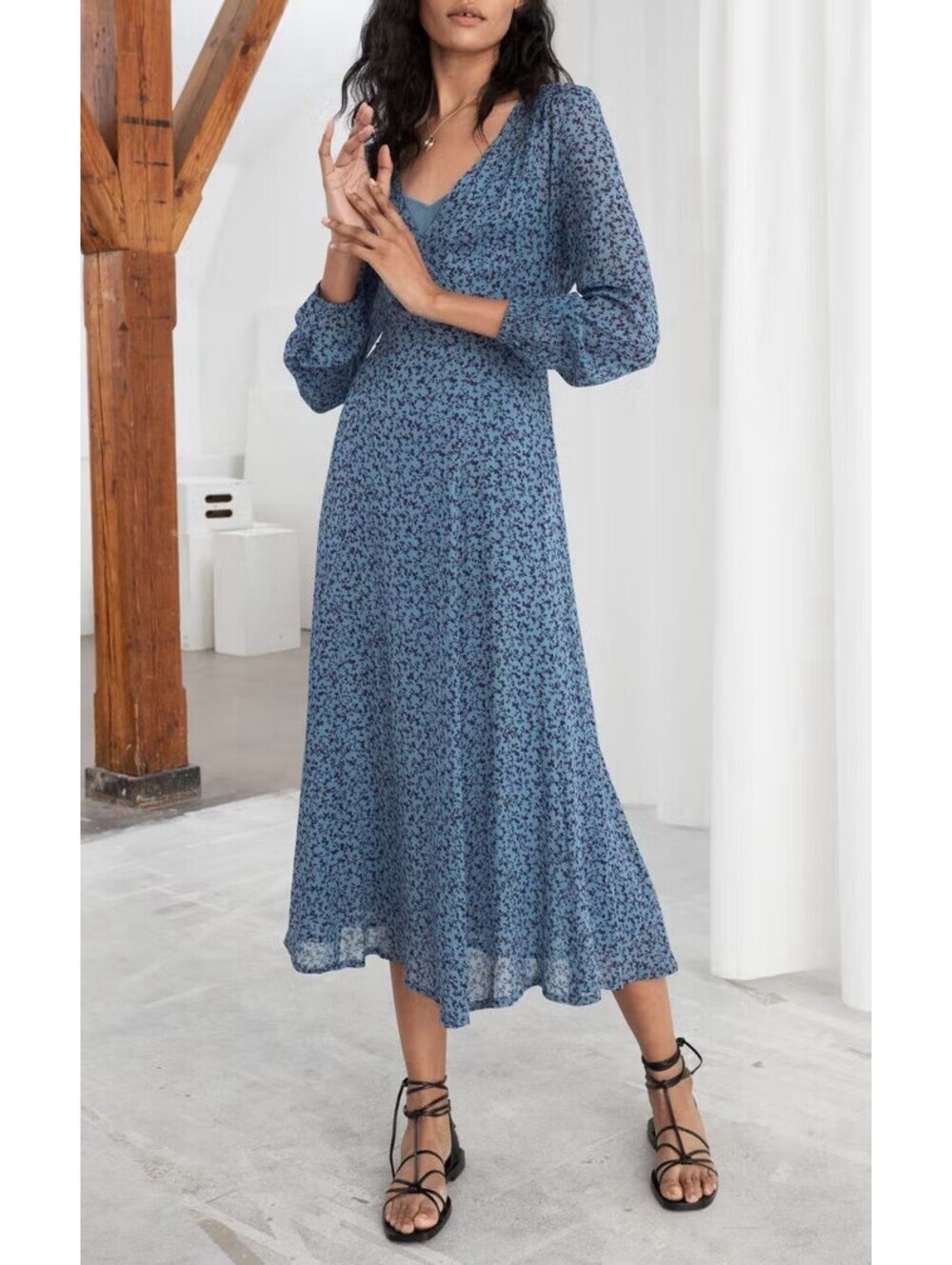 & Other Stories Sheer Printed Midi Dress Blue Floral V-Neck Long Sleeve Size 12